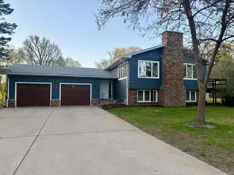 6078 Donald St, Baxter, MN 56425