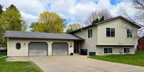 1017 4th Ave NE, Little Falls, MN 56345