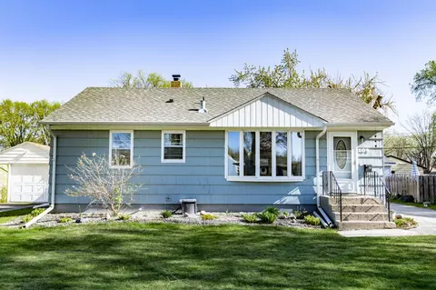 205 20th Ave N, Fargo, ND 58102