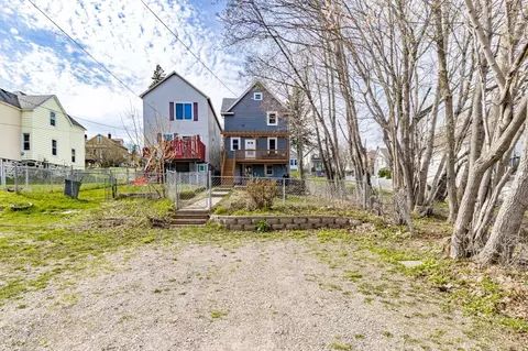 Exterior - 822 E 7th St, Duluth, MN 55805 photo 3 of 16