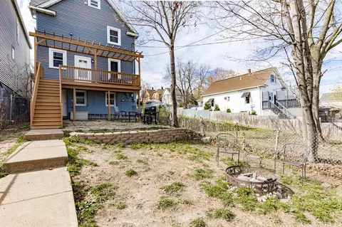 Exterior - 822 E 7th St, Duluth, MN 55805 photo 11 of 16