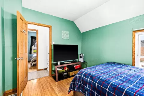 Bedroom - 822 E 7th St, Duluth, MN 55805 photo 1 of 4
