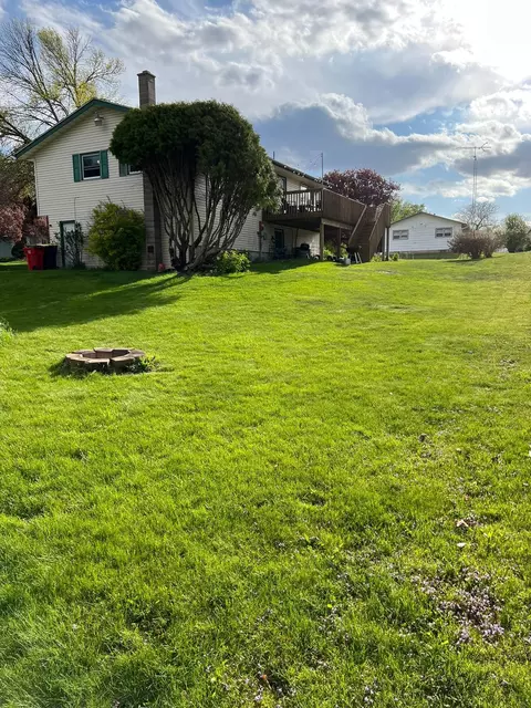 Exterior - 720 4th Ave NW, Plainview, MN 55964 photo 10 of 10