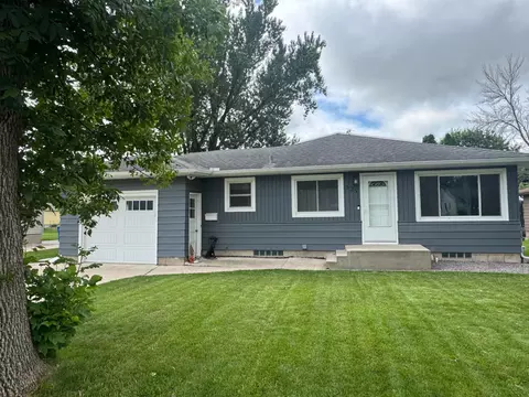 525 South St, Owatonna, MN 55060