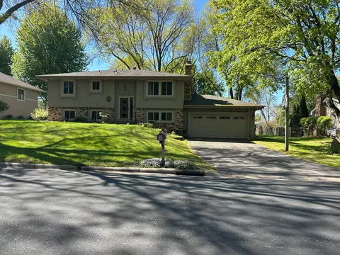 8548 Irwin Rd, Bloomington, MN 55437