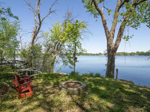 527 Marian St, Waterville, MN 56096