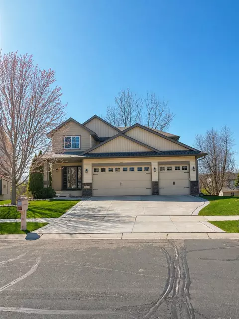 19823 Iberis Ave, Lakeville, MN 55044