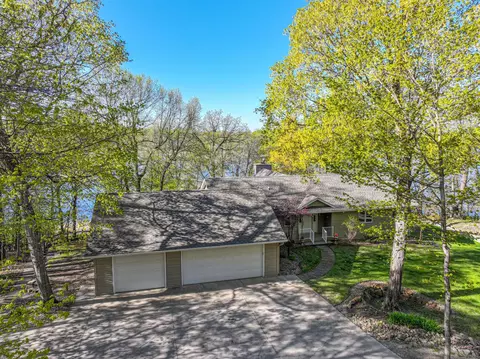 1850 Petes Point Ln SW, Alexandria, MN 56308