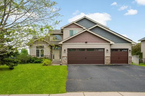 9420 Fallgold Pkwy N, Brooklyn Park, MN 55443