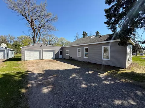 729 E Ripley St, Litchfield, MN 55355