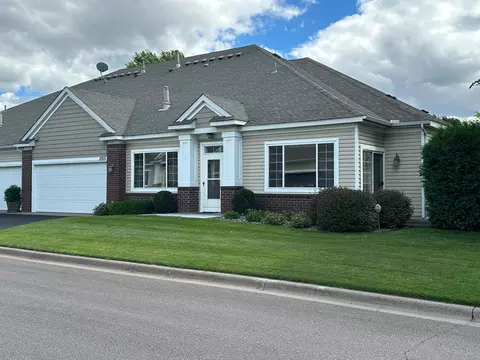 10915 Nassau Ct NE, Blaine, MN 55449