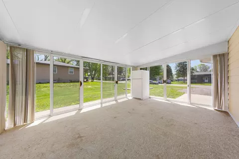 Exterior - 1507 Babbitt Ct, Faribault, MN 55021 photo 4 of 10