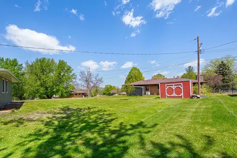 Exterior - 1507 Babbitt Ct, Faribault, MN 55021 photo 8 of 10