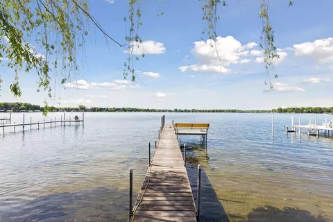3335 Crystal Bay Rd, Wayzata, MN 55391