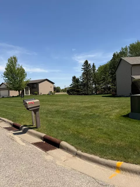 264 Eagle Ln, Zumbrota, MN 55992