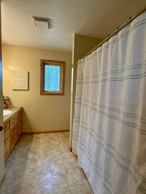 Bath - 8485 County Road 123, Brainerd, MN 56401 photo 2 of 3