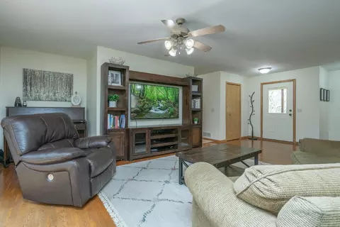 Living - 8485 County Road 123, Brainerd, MN 56401 photo 2 of 6