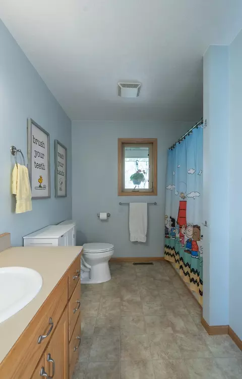 Bath - 8485 County Road 123, Brainerd, MN 56401 photo 4 of 6