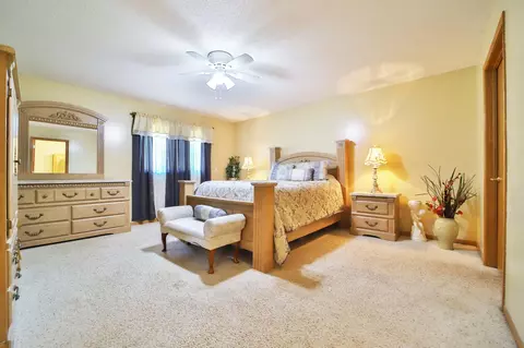 Bedroom - 14481 Northwoods Dr, Baxter, MN 56425 photo 1 of 4