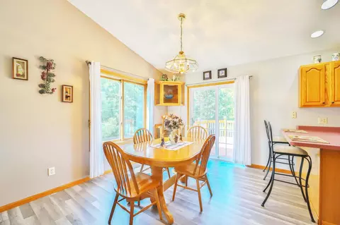 Dining - 14481 Northwoods Dr, Baxter, MN 56425 photo 2 of 4