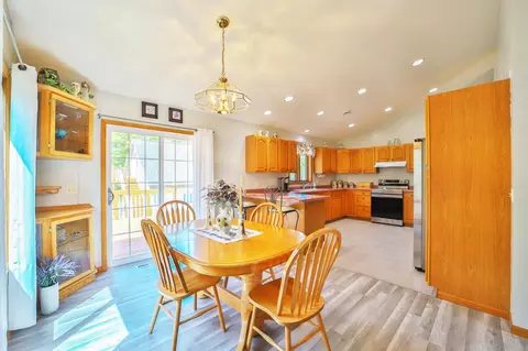 Dining - 14481 Northwoods Dr, Baxter, MN 56425 photo 3 of 4
