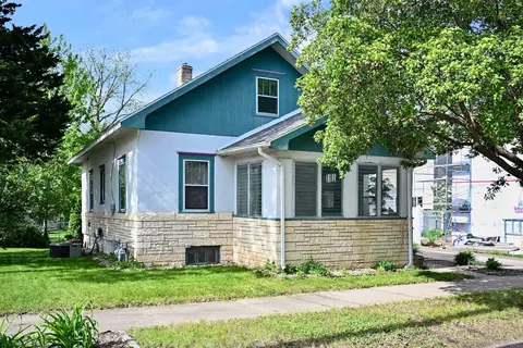417 W Mill St, Winona, MN 55987