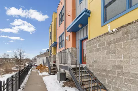 568 State St #C, Saint Paul, MN 55107