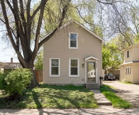 398 Banfil St, Saint Paul, MN 55102