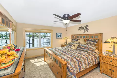 Bedroom - 1393 E Pointe Dr #1393, Brainerd, MN 56401 photo 2 of 3