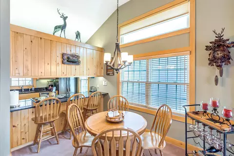 Dining - 1393 E Pointe Dr #1393, Brainerd, MN 56401 photo 1 of 1