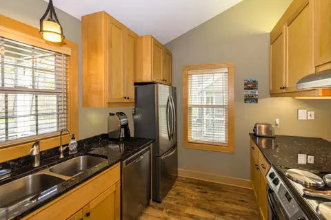 Kitchen - 1393 E Pointe Dr #1393, Brainerd, MN 56401 photo 1 of 1