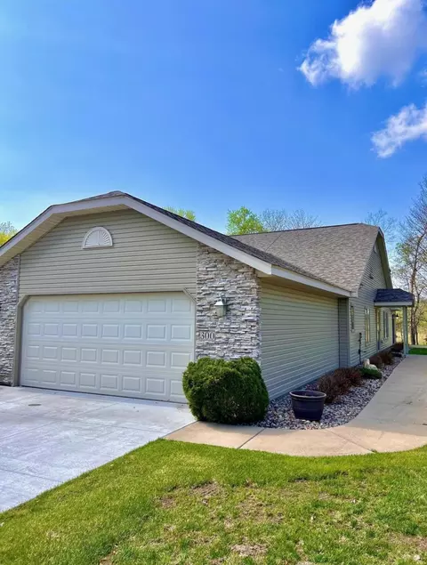 300 Deer Path #5, Osceola, WI 54020