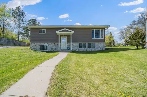 1536 W Latoka Dr SW, Alexandria, MN 56308