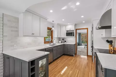 1265 Schletti St, Saint Paul, MN 55117