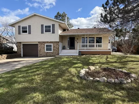 8780 Fairview Ln, Mountain Iron, MN 55768