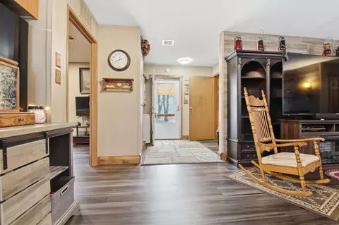 Entry Way - 11084 320th St, Onamia, MN 56359 photo 2 of 3