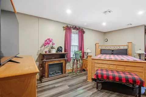 Bedroom - 11084 320th St, Onamia, MN 56359 photo 1 of 5