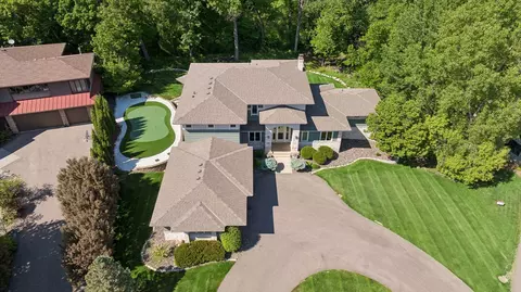 2063 Austrian Pine Ln, Minnetonka, MN 55305