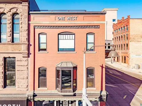 1 N Lake Ave, Duluth, MN 55802