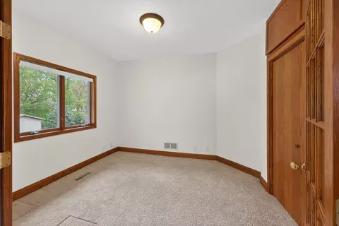 Bedroom - 7052 Eagle Trl, Centerville, MN 55038 photo 5 of 5