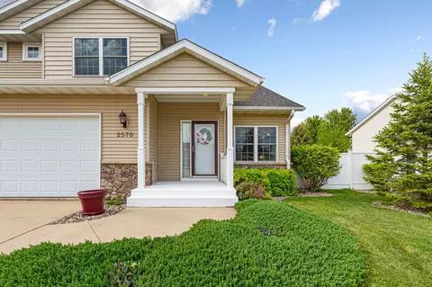 2570 Fox Hollow Ln, Owatonna, MN 55060