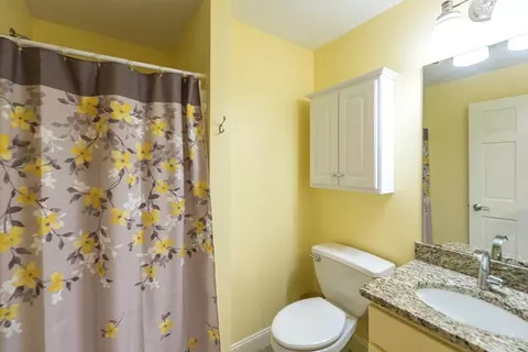 Bath - 5606 Rush Lake Ct, Baxter, MN 56425 photo 2 of 4