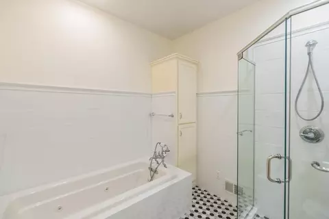 Bath - 5606 Rush Lake Ct, Baxter, MN 56425 photo 3 of 4