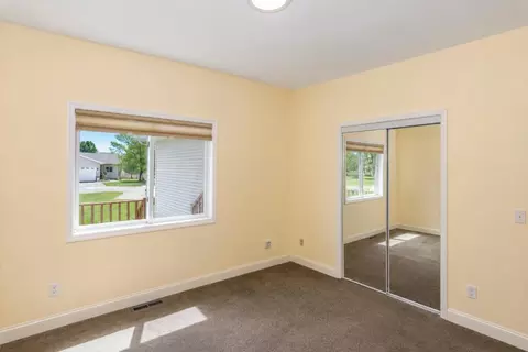 Bedroom - 5606 Rush Lake Ct, Baxter, MN 56425 photo 3 of 4
