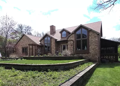 4457 Farmdale Cir, Saint Augusta, MN 56301