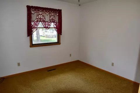 Bedroom - 666 3rd St, Ocheyedan, IA 51354 photo 5 of 6