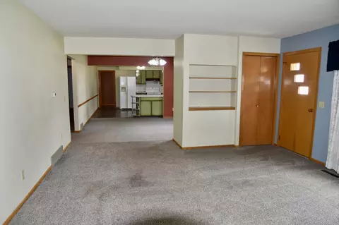 Living - 666 3rd St, Ocheyedan, IA 51354 photo 6 of 6