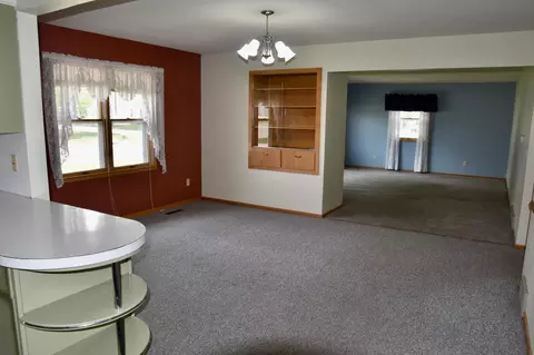 Living - 666 3rd St, Ocheyedan, IA 51354 photo 2 of 6