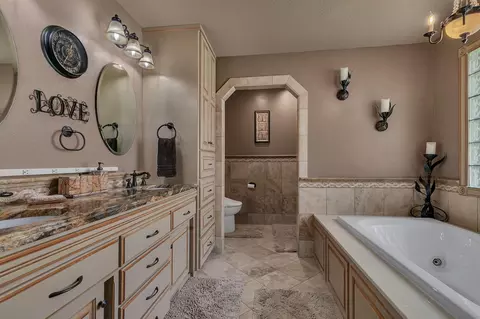 Bath - 410 Sundown Dr, Avon, MN 56310 photo 1 of 8