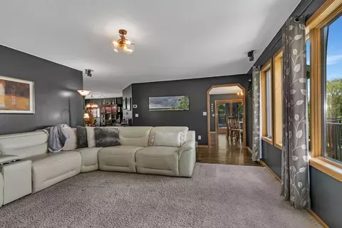 Living - 410 Sundown Dr, Avon, MN 56310 photo 10 of 13